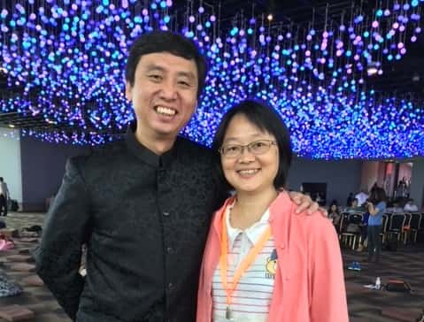 君梅老師與google SIY課程創辦人之一陳一鳴先生合影。
